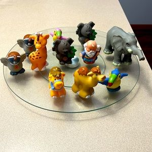 Fisher Price Little People Farm Animals Lot of 10 Plus a bonus elephant